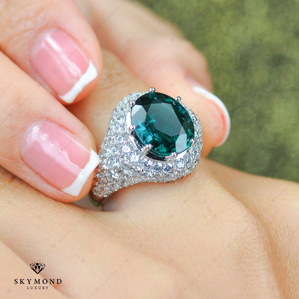 dòng trang sức Bạch Kim