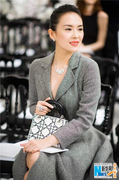 Trang sức và quần áo theo mùa